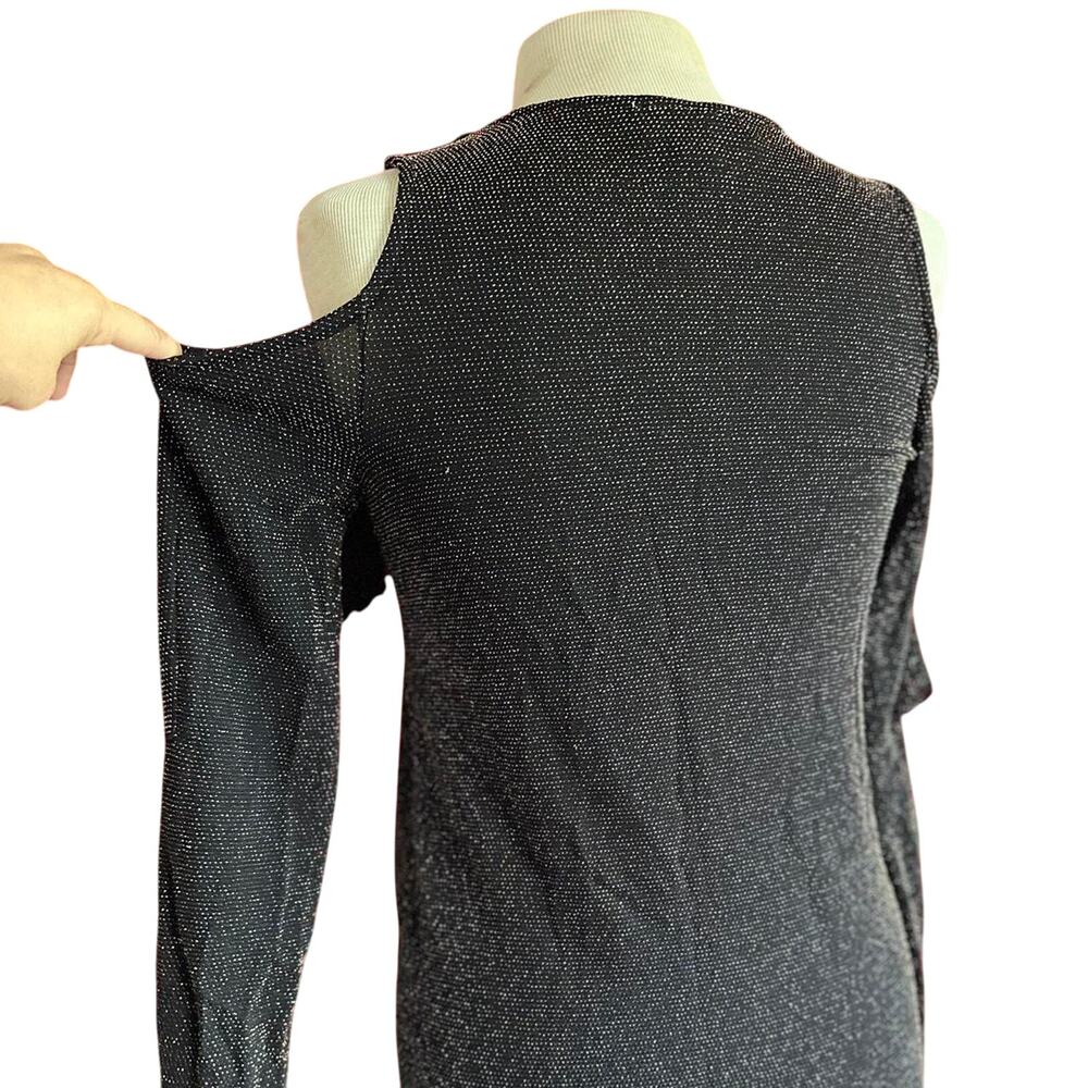 Womens Top Size Small Black Gold Details Open Shoulder Ruffle Detail Glam Party - Picture 5 of 8